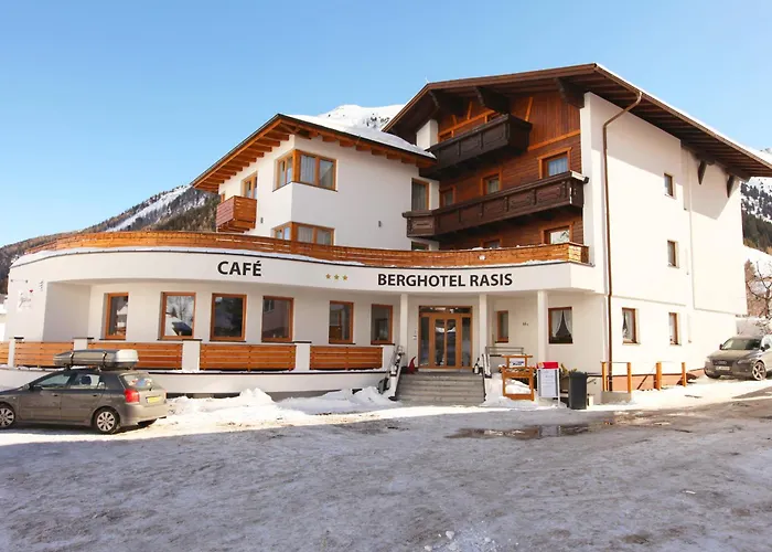 Berghotel Rasis