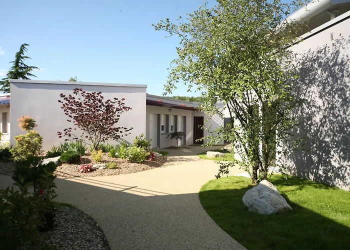 Charme Hôtel et Spa, Montbéliard Sud