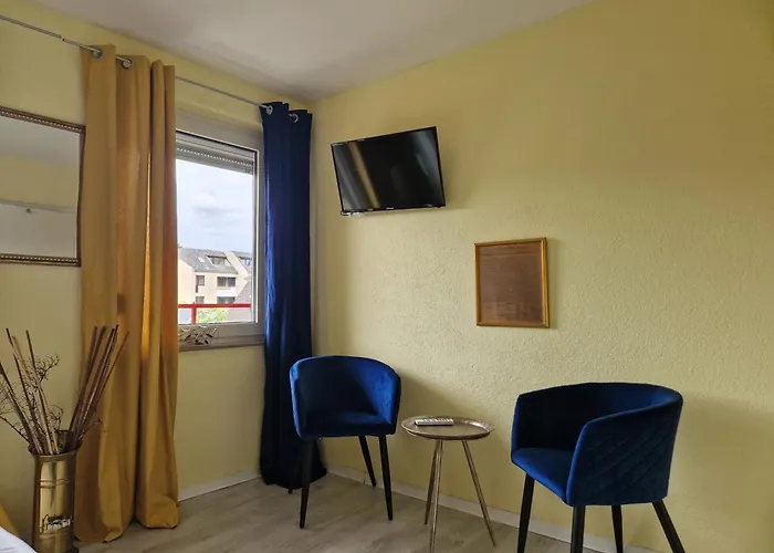 Ricks City Hotel