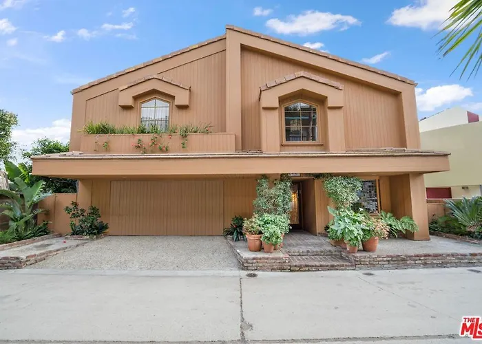 Villa Rylee