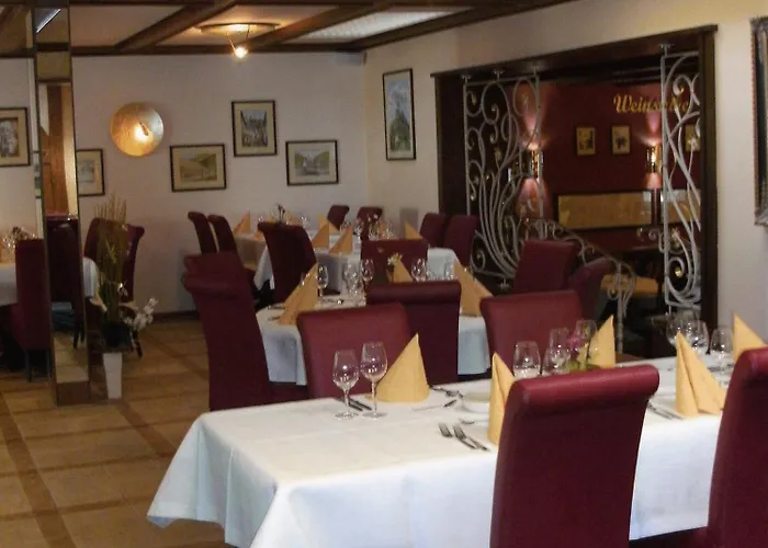 Weinhotel Hubertus Garni