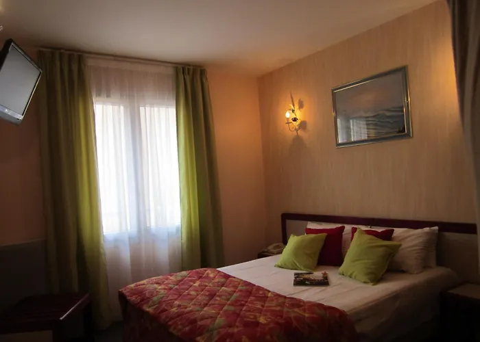 Hotel Sables D'O Et Son Restaurant Le 16 Bis