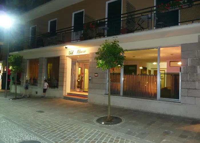 Hotel Alpino