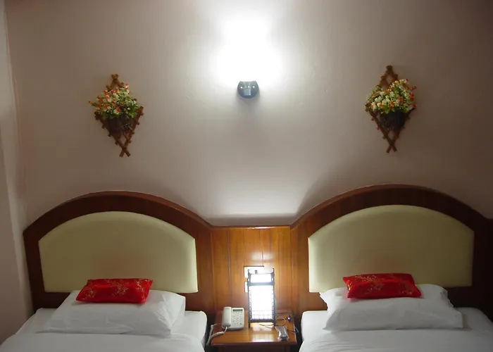 Baan Rom Mai
