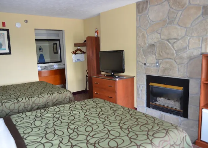 Baymont By Wyndham Pigeon Forge Near Island Drive