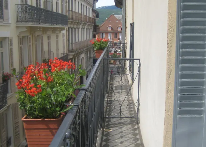 Hotel De La Couronne