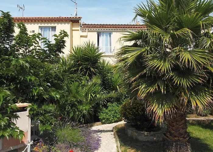 Hôtel La Croix de Malte