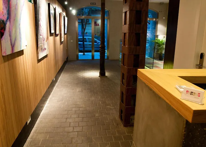 Artrip Hotel