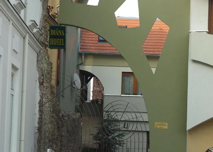 Hotel Diána