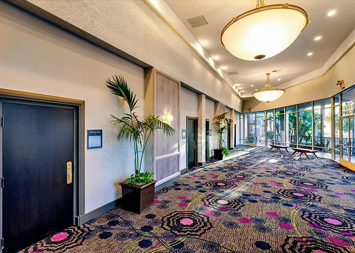 Wyndham San Diego Bayside