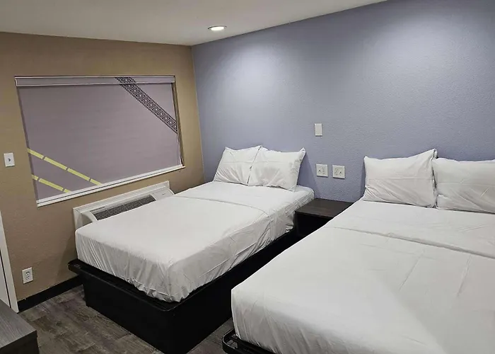 Super 8 By Wyndham Big Spring