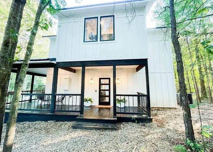 The Riser - Brand New Modern Hideaway In Broken Bow