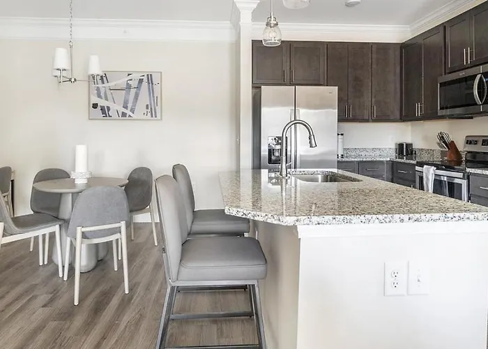 Landing Modern Apartment With Amazing Amenities