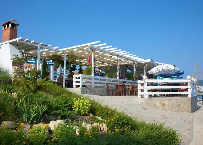 Nushev Hotel