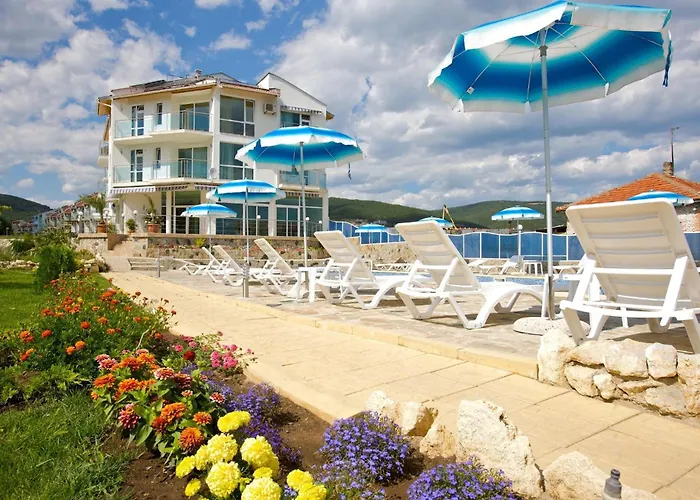 Nushev Hotel