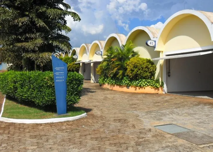 Hotel Green Village