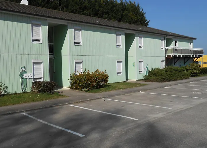 Brit Hotel Essentiel Limoges Nord Calme, Parking Gratuit, Acces Rapide A20