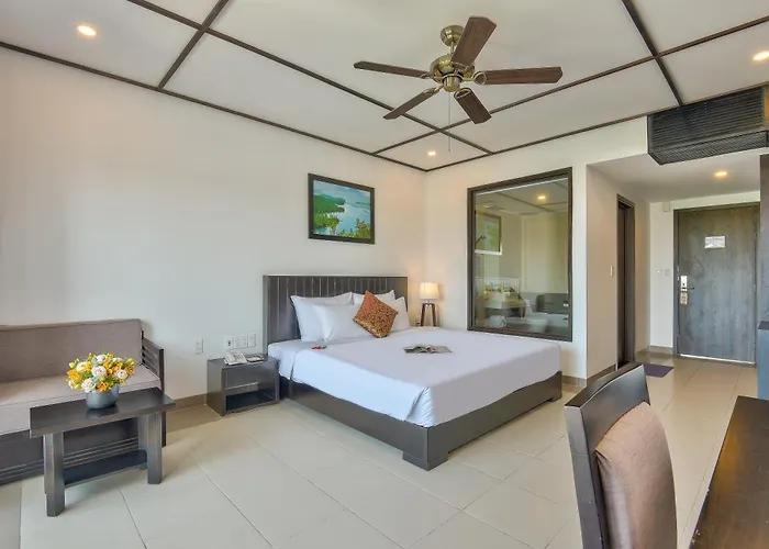 White Lotus Hotel Hoian