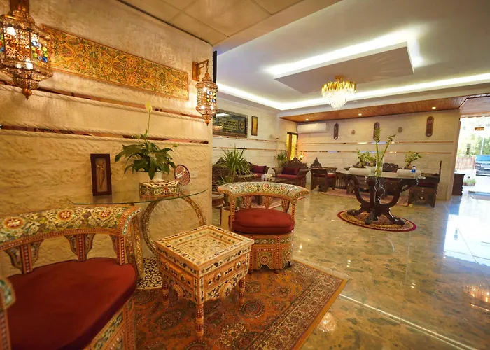 Petra Plaza Hotel