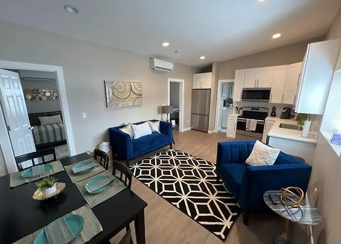 Elegant & Cozy 2 Bed