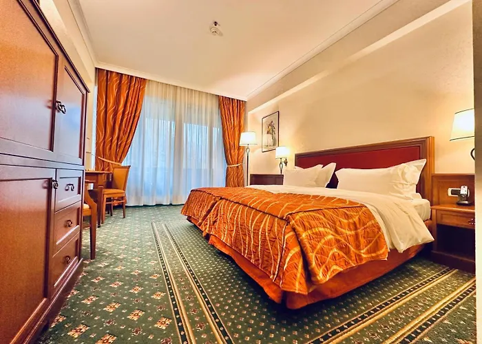 Lux Garden Hotel