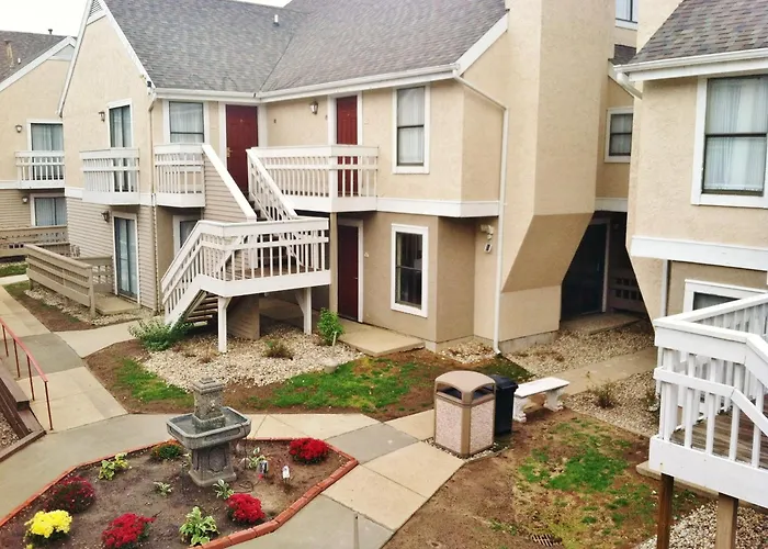 Birch Hill Suites Grand Rapids