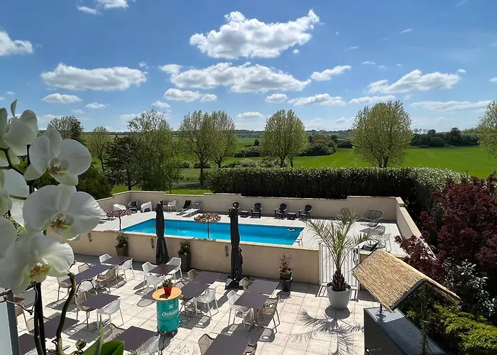 Les Orchidees , Hotel & Restaurant