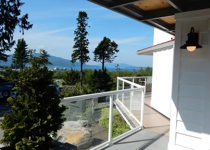 Anacortes Ship Harbor Inn
