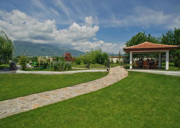 Yaev Family Hotel