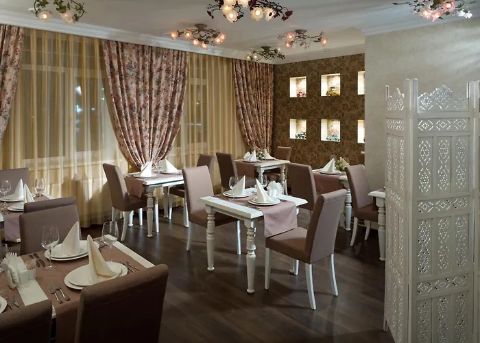 De Gaulle Boutique Hotel