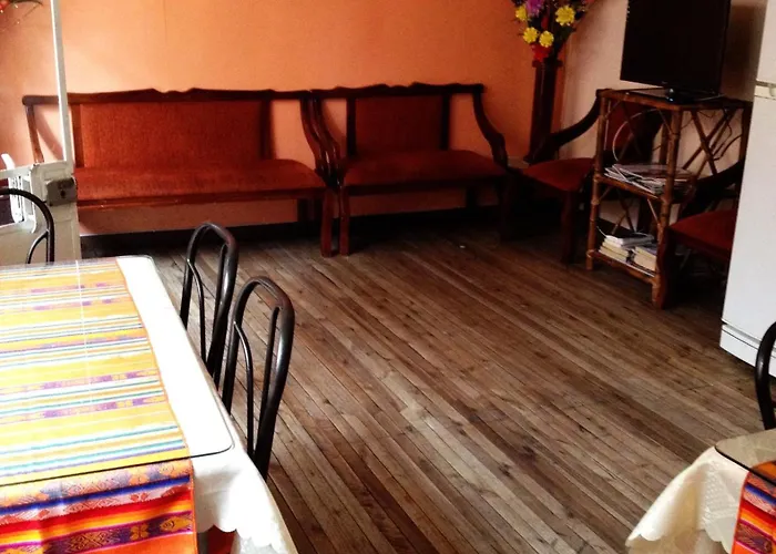 Hostal Yumbo Imperial
