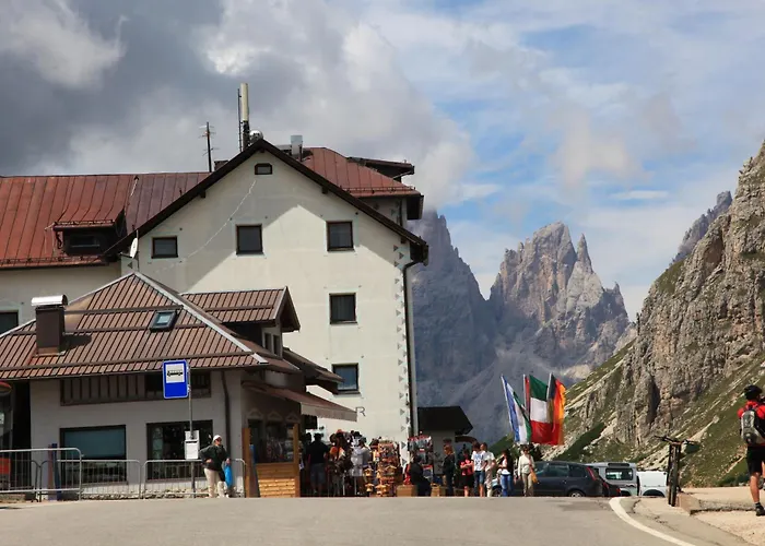 Hotel Col Di Lana