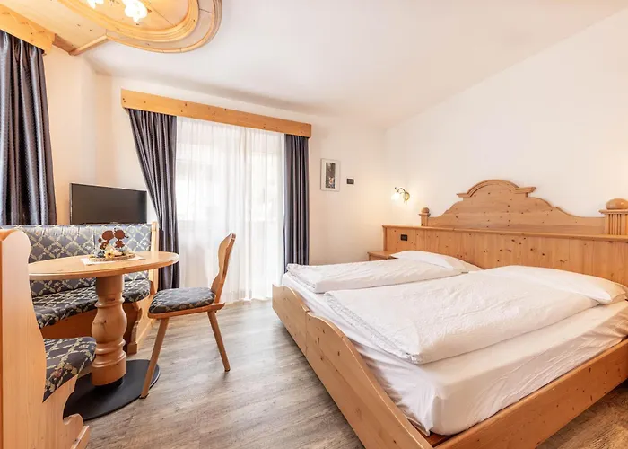 Hotel Siror