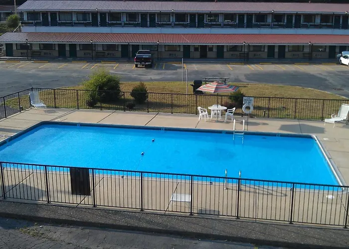 Family Budget Inn Harrison