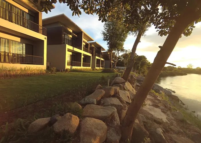 Riverawan Hotel