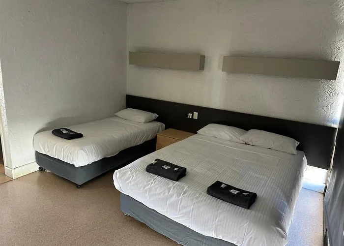 Overlander Hotel