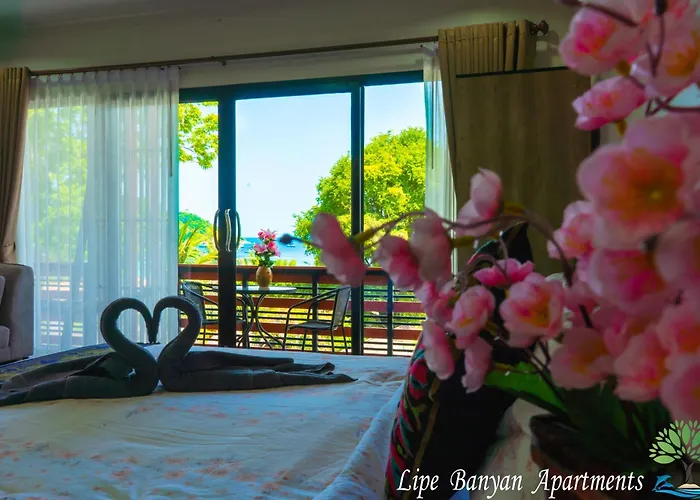 Lipe Banyan Apartments