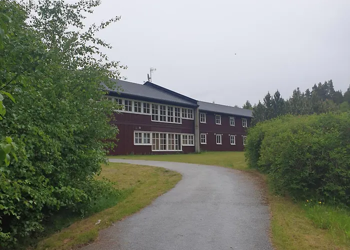 Dovreskogen Gjestegard As