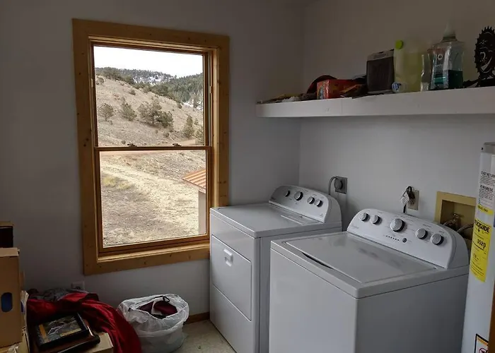 Beautiful Quiet Getaway In Dark Skies Community. Perfect For A Relaxing Stay In The Mountains