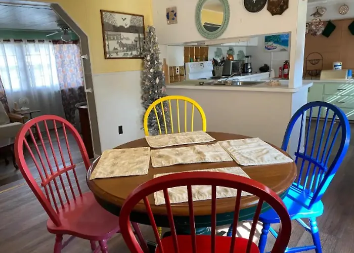 Pet Friendly | Private Dock & Direct Canal Access