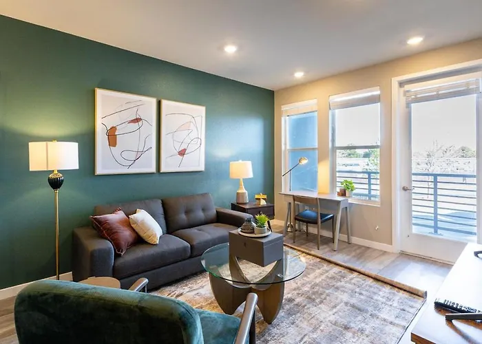 Landing Modern Apartment With Amazing Amenities