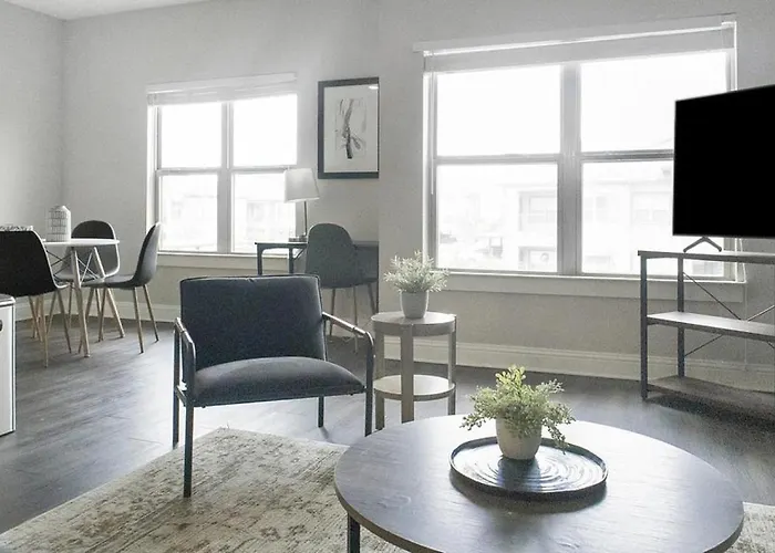 Landing Modern Apartment With Amazing Amenities