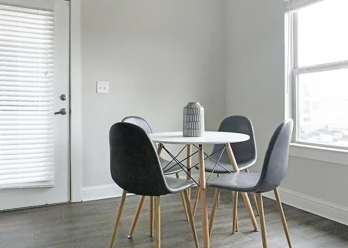 Landing Modern Apartment With Amazing Amenities