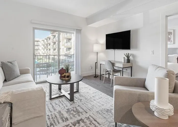 Landing Modern Apartment With Amazing Amenities