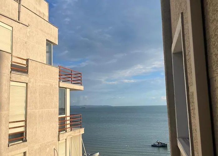 Hotel Tirona
