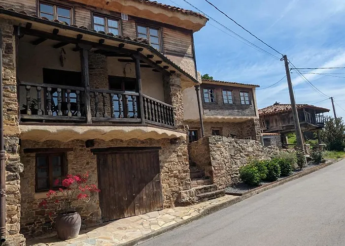 Las Casas de Isu