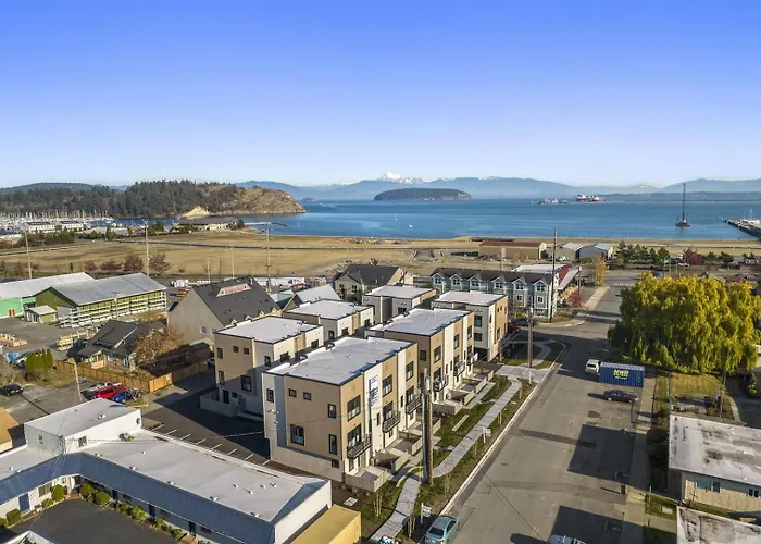 Brand New Fully Updated Condo 918 In Anacortes