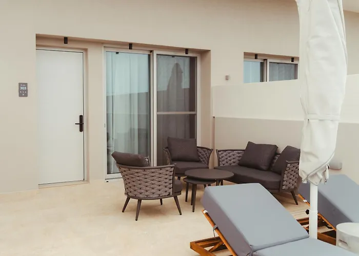 Limanaki Hotel