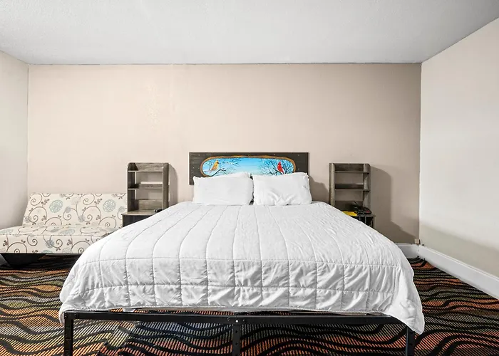 Country Town N' Suites