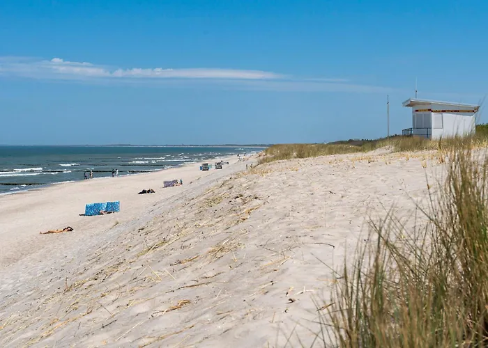 Strandvergnügen, 100 m zum Traumstrand, ganzer Terrassen-Bungalow mit Parken